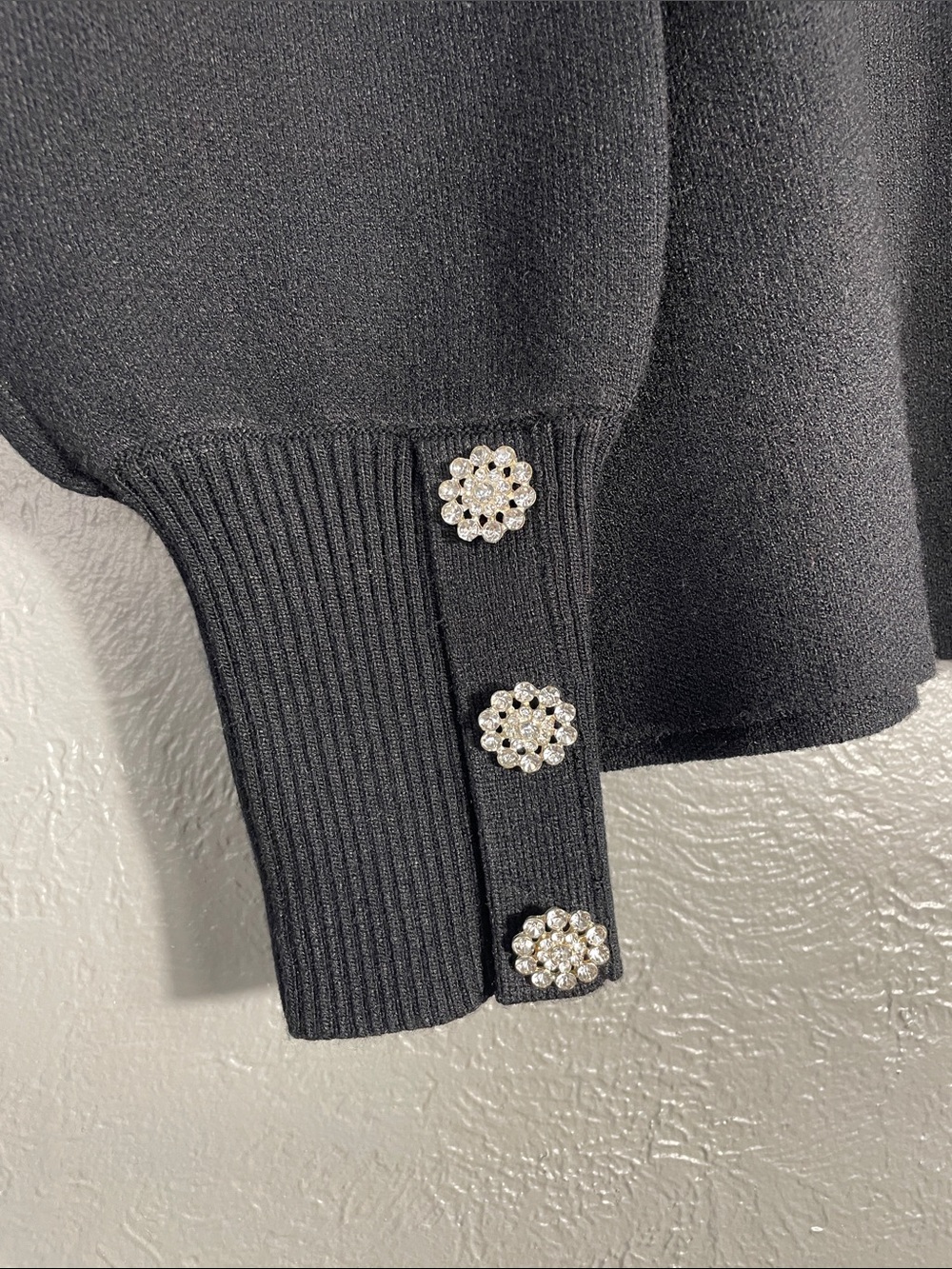 Tahari Mock Neck Sweater Jeweled Button Cuff Balloon Sleeve Black Large - Picture 2 of 8